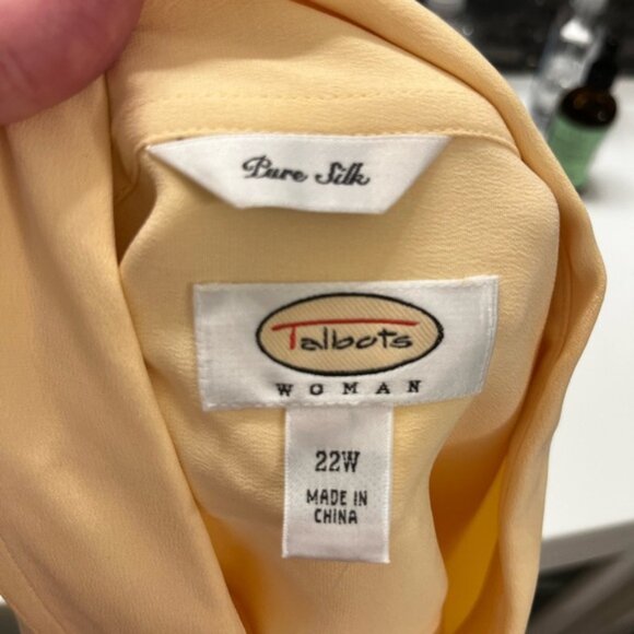 New Talbots Bare Silk Yellow Button Down Blouse Size 22W - Picture 9 of 9